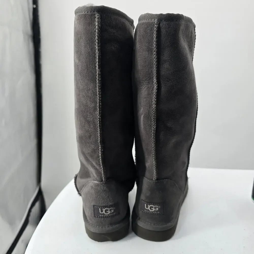 UGG Classic Tall Boots Womens Size 8 Gray Suede Shearling Lined